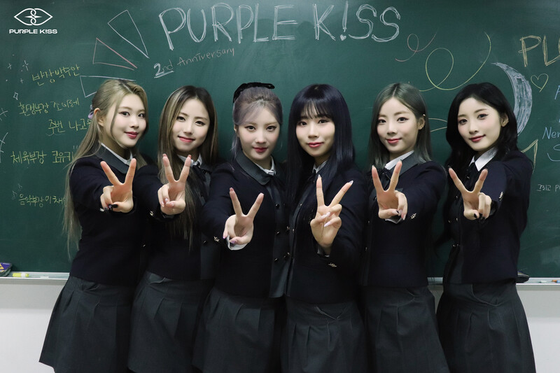 PURPLE KISS - Debut 2nd Anniversary Behind [P.S DIARY] documents 4