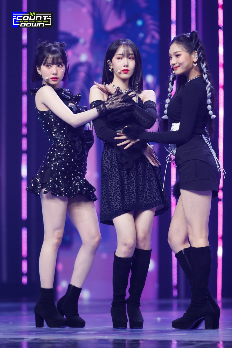 220217 VIVIZ - 'BOP BOP!' + Encore Stage at M Countdown documents 11