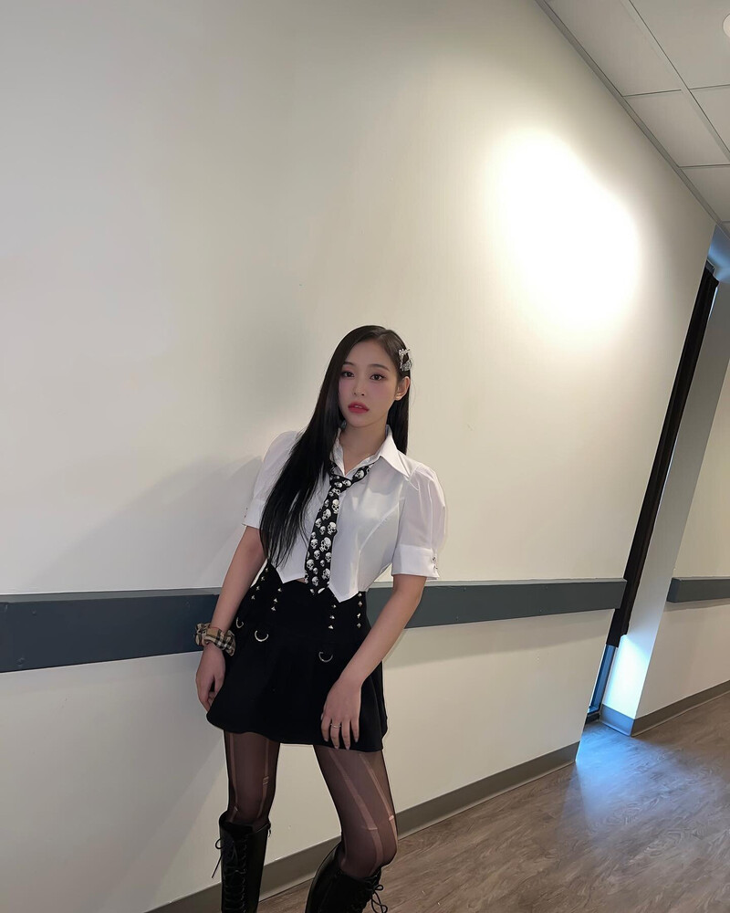 230317 Dreamcatcher Gahyeon Instagram Update documents 7