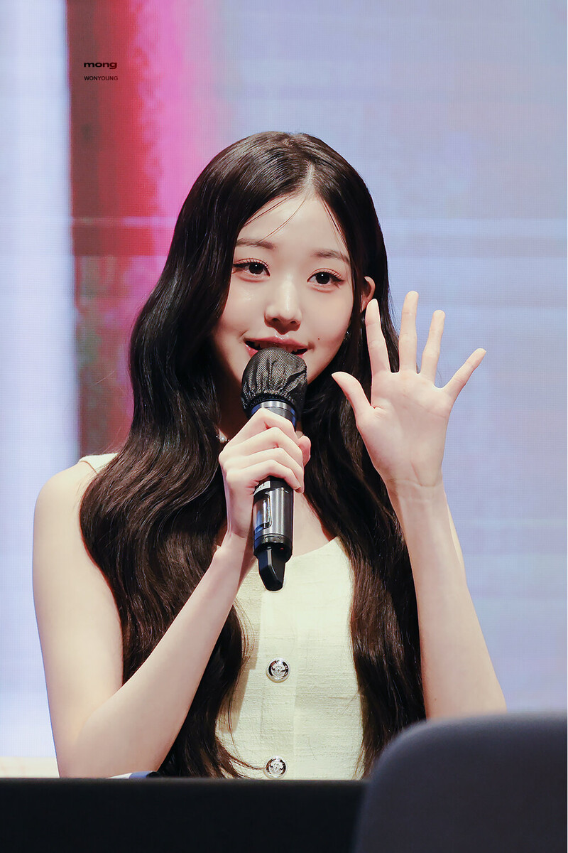 230716 Ive Jang Wonyoung - Hapa Kristin Fansign Event 