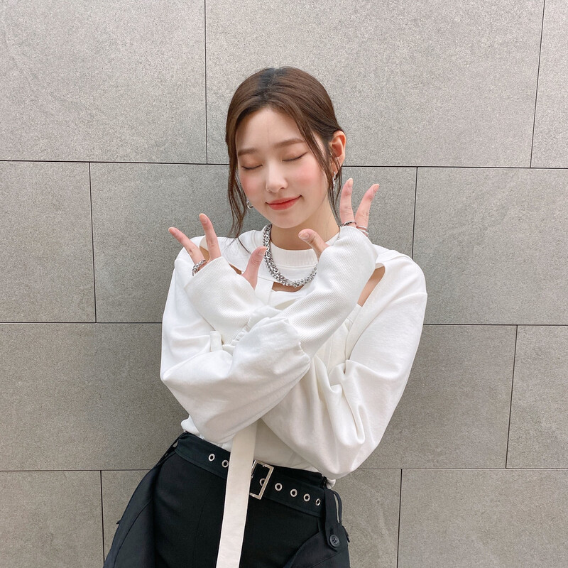 220331 Kim Minju Twitter Update documents 4