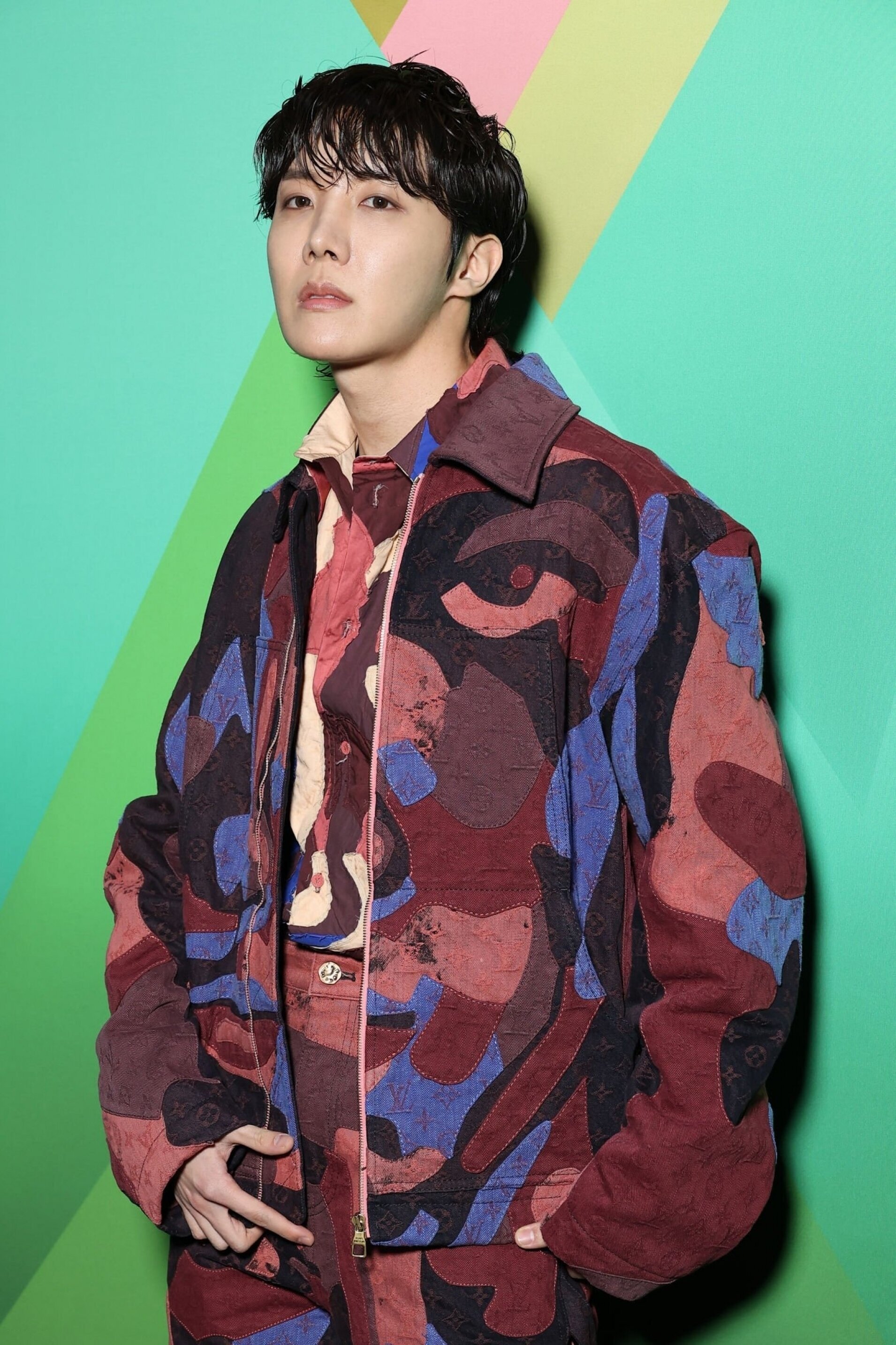 BTS J-hope wore a vibrant camouflage outfit that is fun and eye-catching at  the Louis Vuitton Men's Show at Paris Fashion Week - Bollywood Hungama