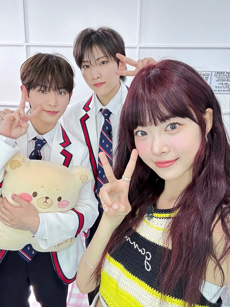 230629 Eunchae Diary Twitter Update - Harua and Yuma documents 1