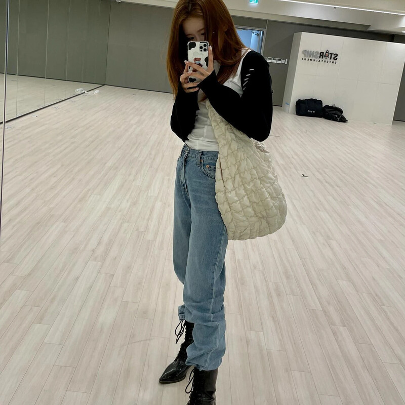 210422 WJSN Exy Instagram Update documents 3