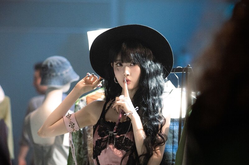 240701 STAYC - "Cheeky Icy Thang" MV Behind the Scenes Photos by Melon documents 6