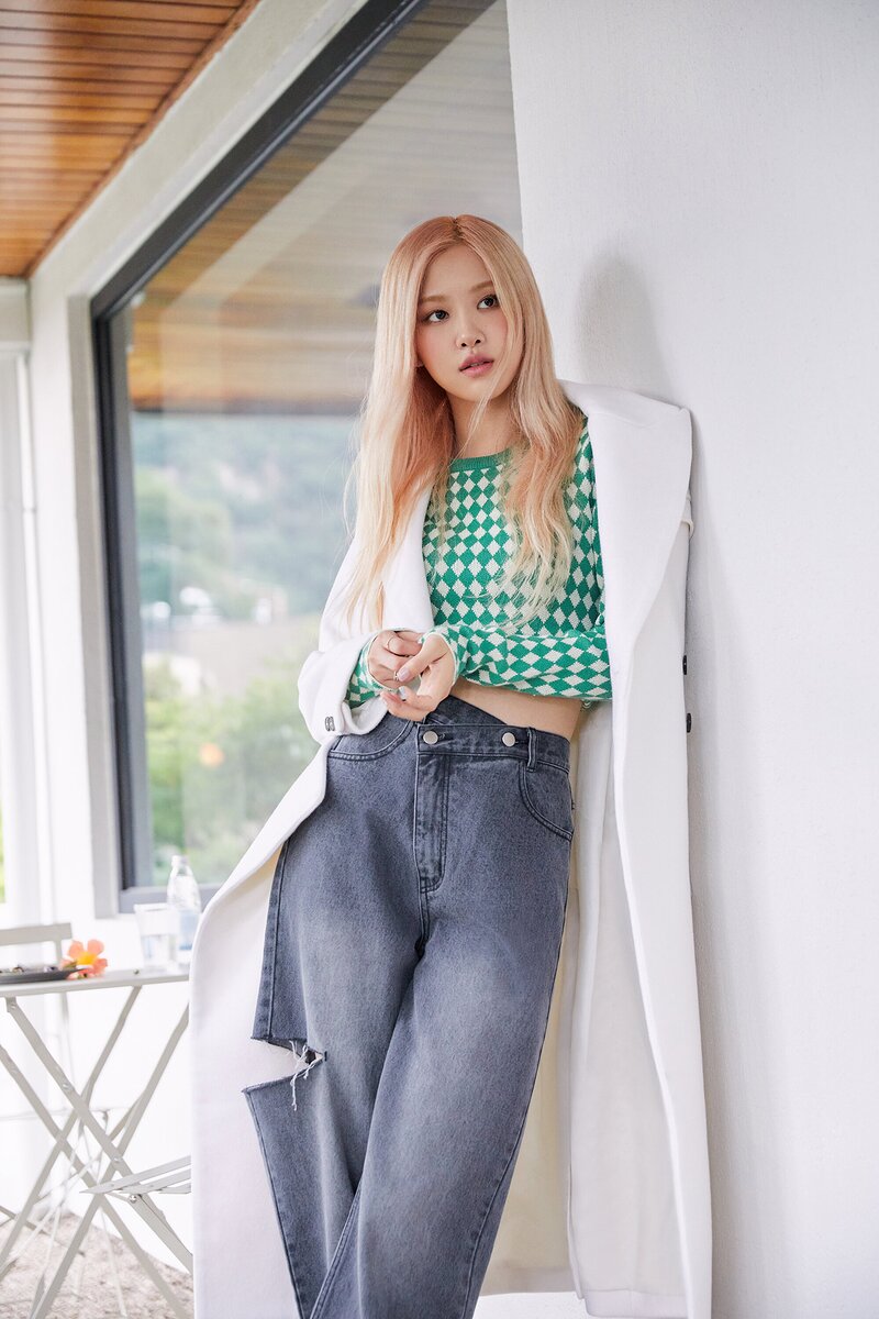 BLACKPINK Rosé for O!Oi Collection FW21 documents 15