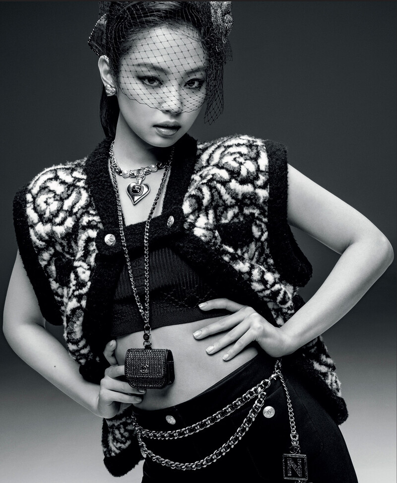 BLACKPINK-s-Jennie-for-Chanel-COCO-NEIGE-Campaign-documents-4.jpeg