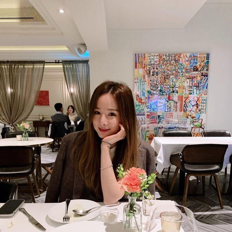 190414 Solji Instagram Update documents 6