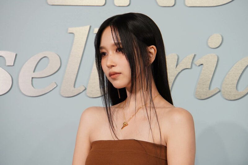 240325 MINA at Fendi pop-up store event in Japan. documents 1