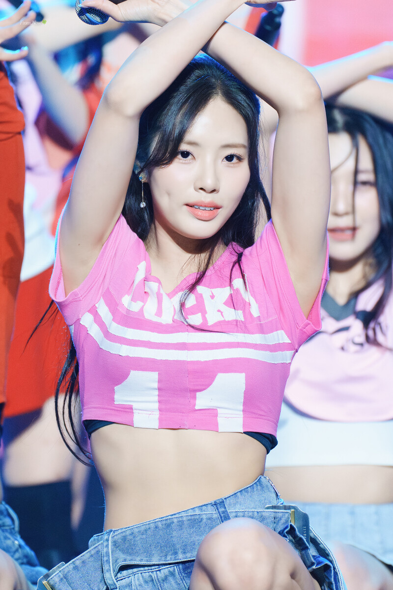 240518 fromis_9 Jiwon - Spring Breeze Campus Festival documents 3