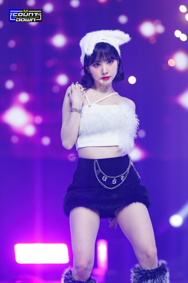 230209 VIVIZ Eunha - 'PULL UP' at M COUNTDOWN documents 10