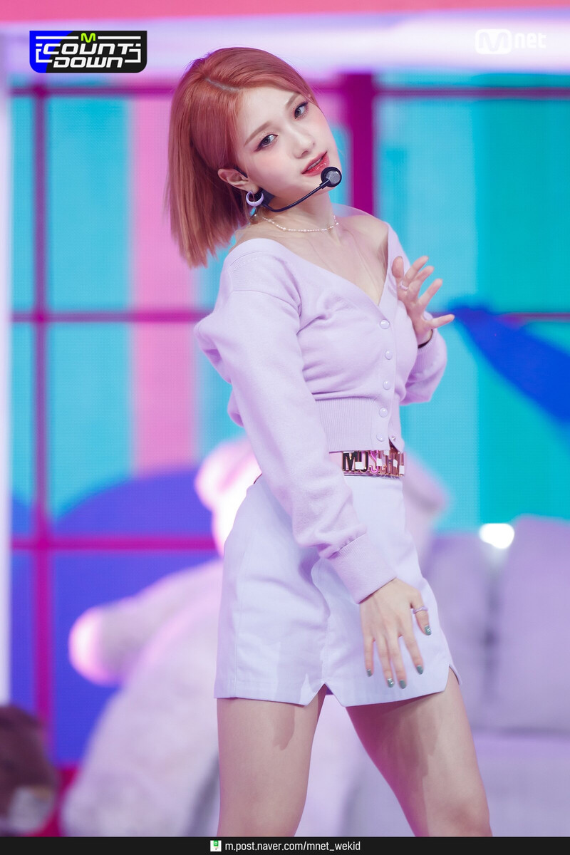 210902 fromis_9 - 'Talk & Talk' at M Countdown documents 8