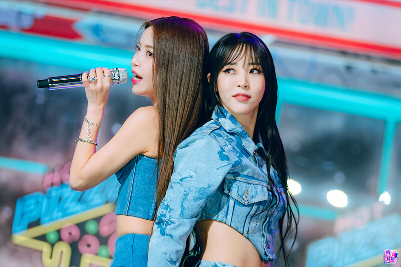 230402 MAMAMOO+ - 'Chico malo' + 'GGBB' at Inkigayo documents 18