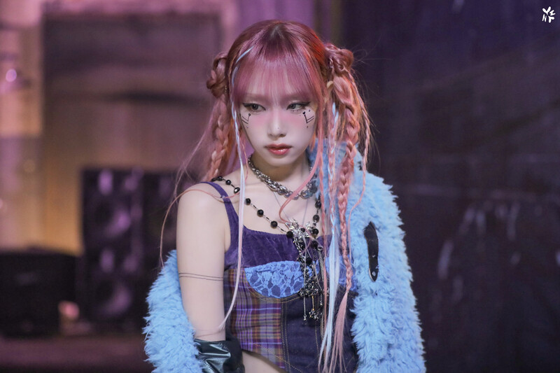 240214 Yuehua Naver Post - YENA - 2nd Japan Single 'DNA' MV Behind documents 14