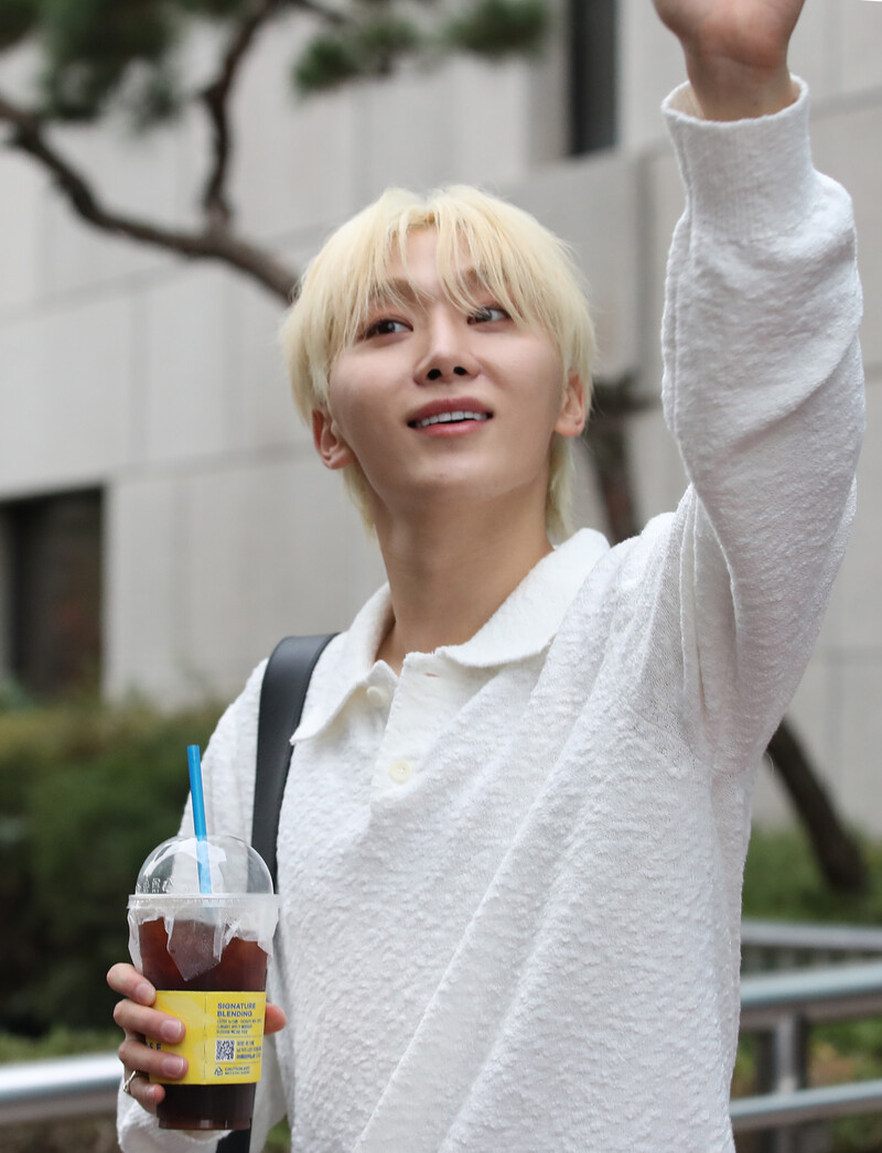 241018 SEVENTEEN Seungkwan - KBS Music Bank Commute documents 1