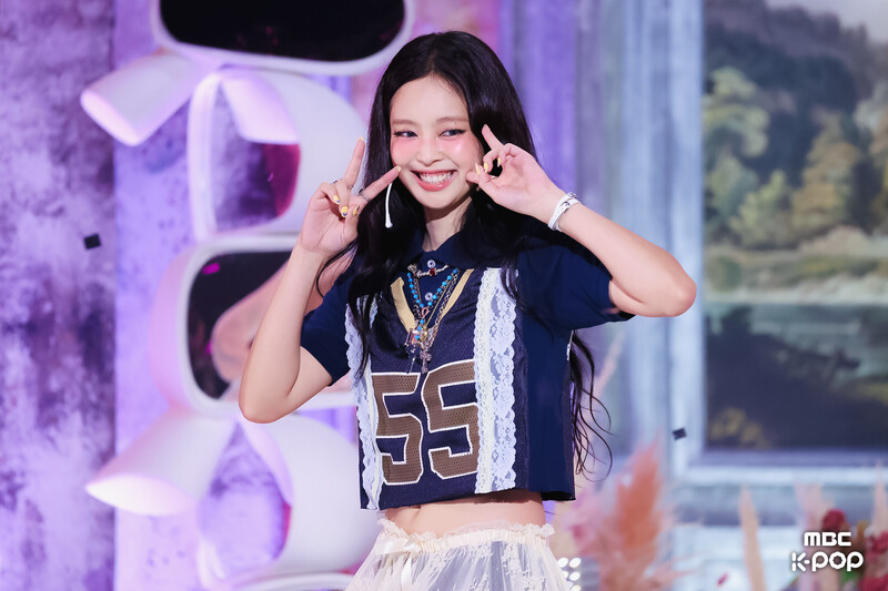 241019 JENNIE - 'Mantra' at Music Core documents 1