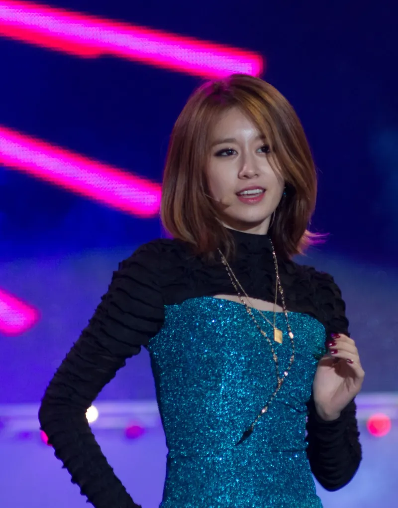 Jiyeon1067.jpg