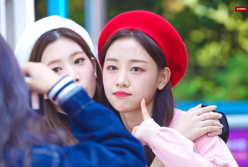 190924 LOONA Yves documents 6