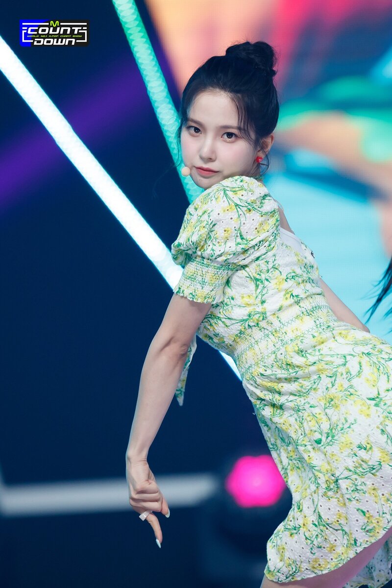 220630 Kep1er 'Up!' at M Countdown documents 10