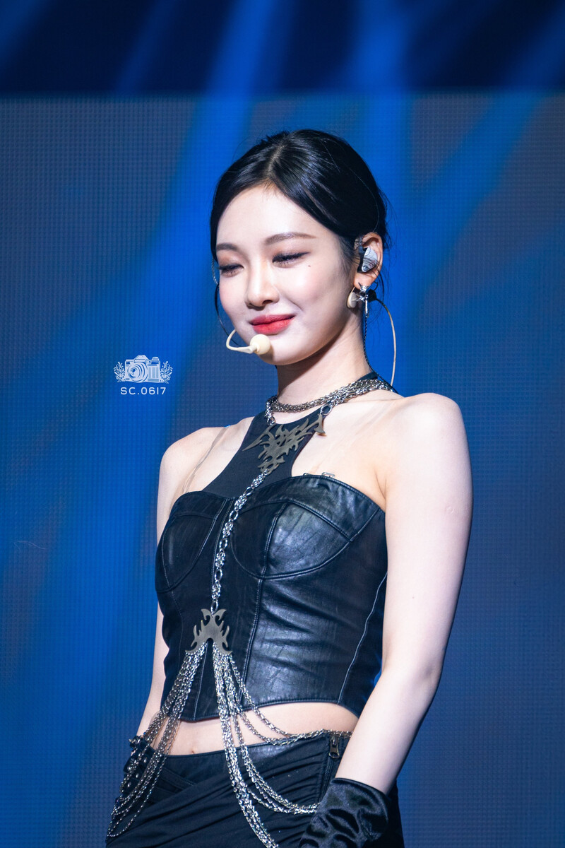 240922 aespa Ningning - ‘SYNK : Parallel Line’ Tour in Macau Day 2 documents 4