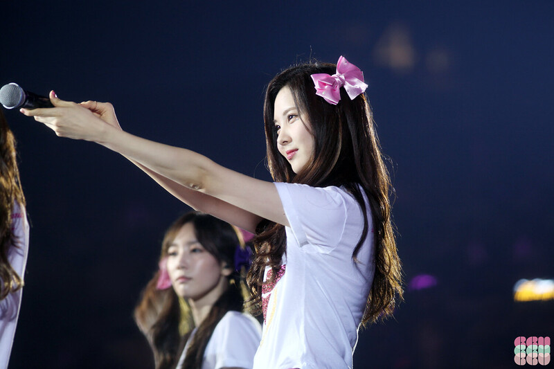 131109-131110 Girls' Generation Seohyun at Girls & Peace in Hong Kong documents 4