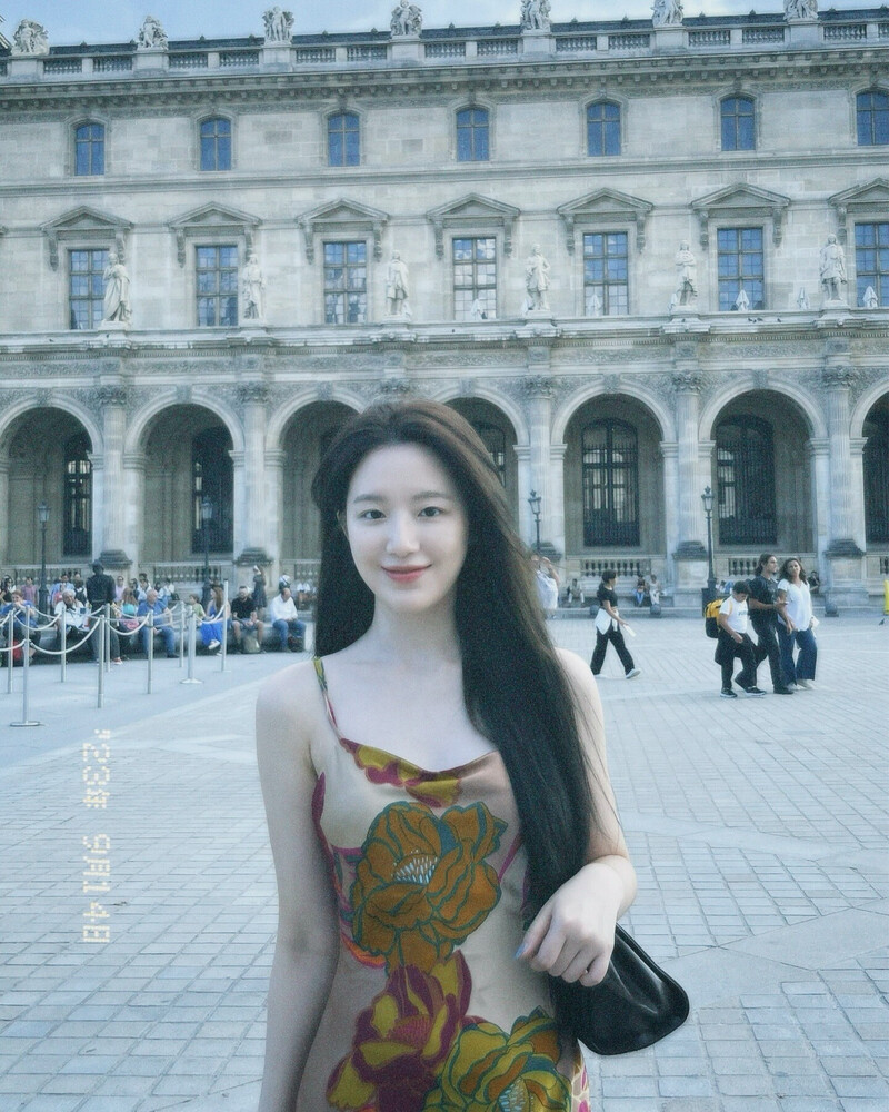 240907 (G)I-DLE Shuhua Instagram Update documents 10