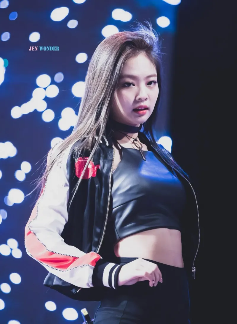 Jennie373.jpg