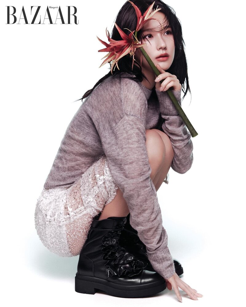MIYEON x Jimmy Choo for Harpers Bazaar Korea - December 2023 Issue documents 4