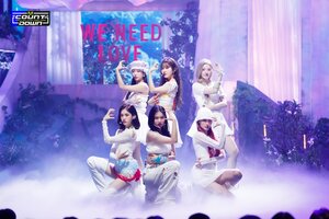 220721 STAYC 'BEAUTIFUL MONSTER' at M Countdown