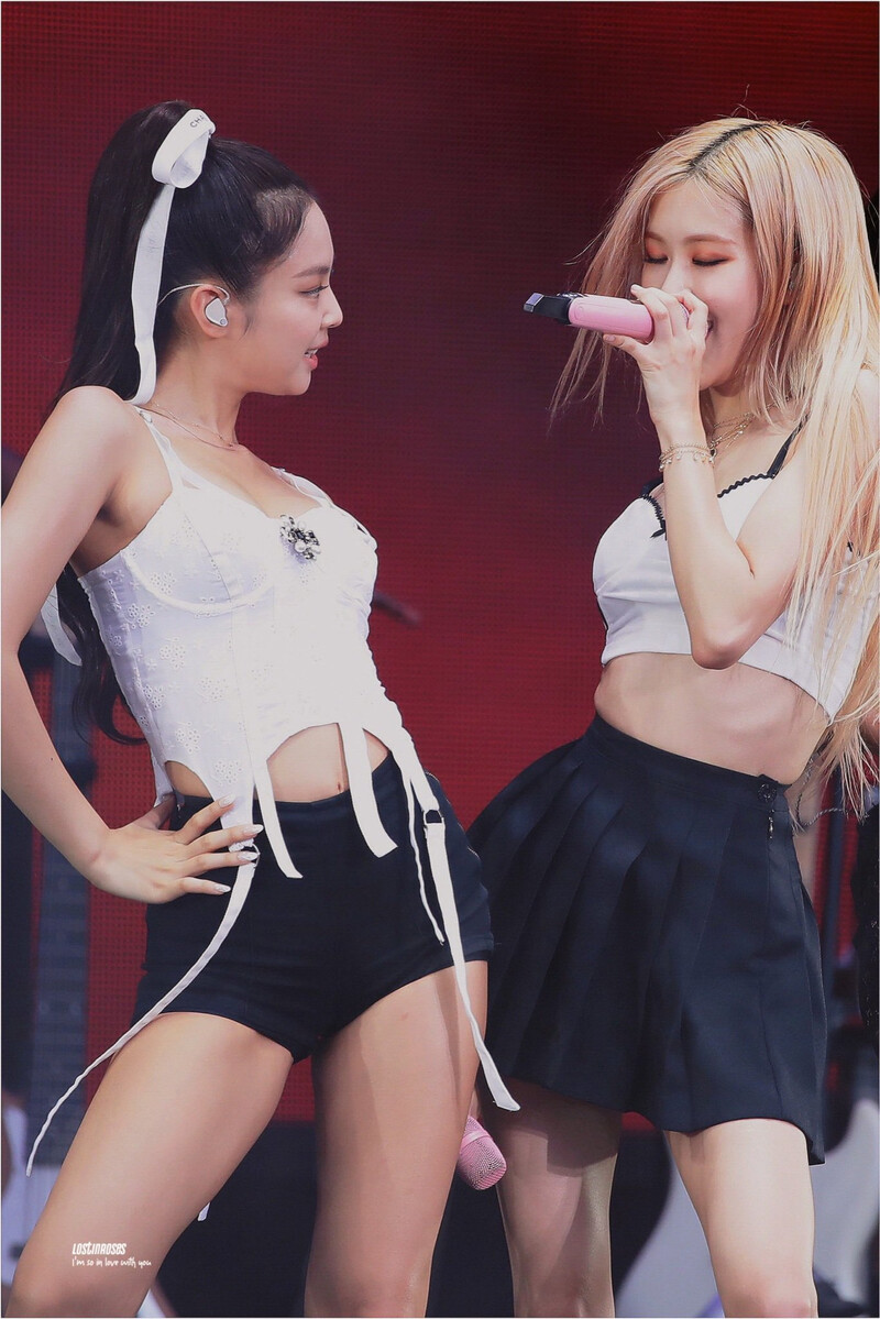 190818 JENNIE & ROSÉ - SUMMER SONIC documents 2