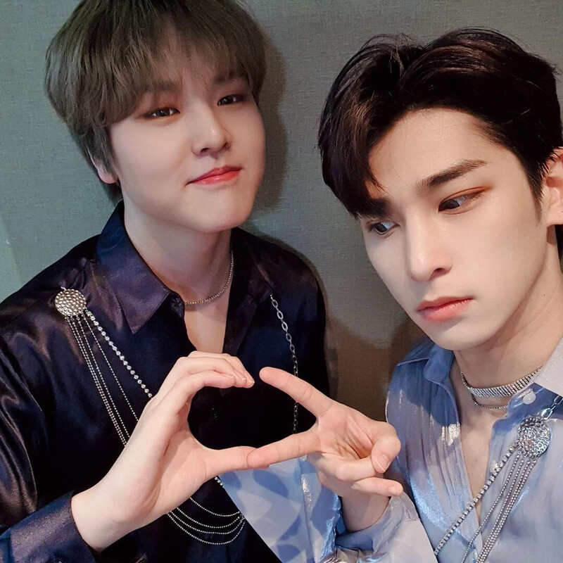 200521 BAE173 Instagram Update - Dohyon and Hangyul documents 1