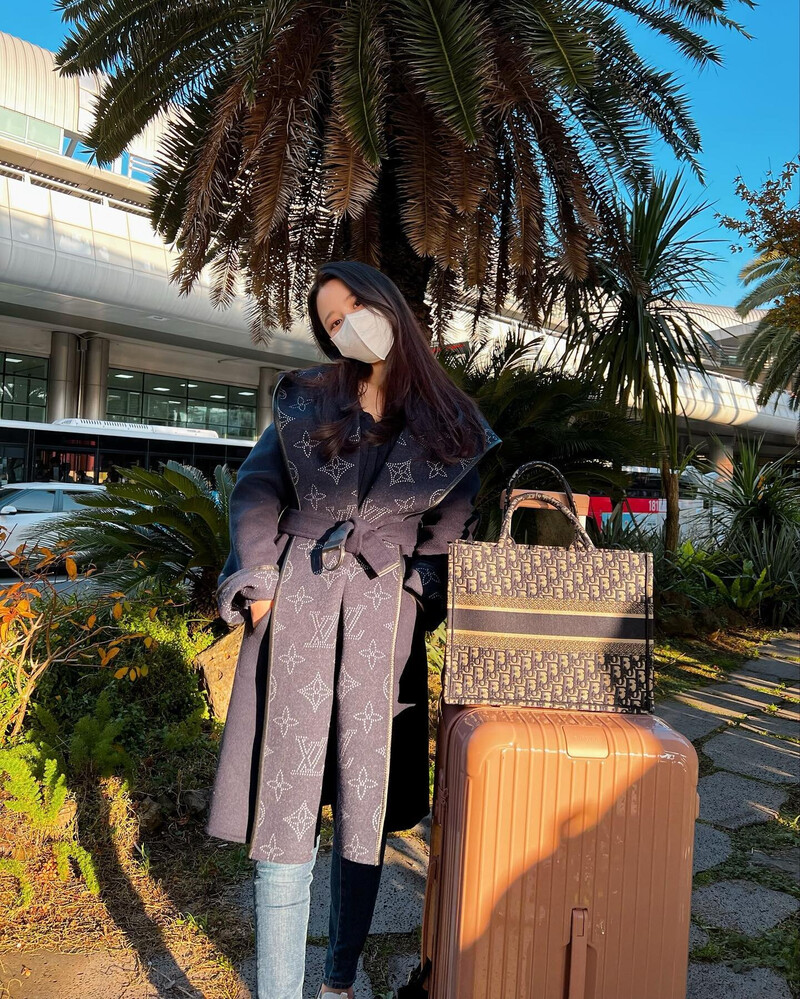 211207 Johyun Instagram Update documents 4