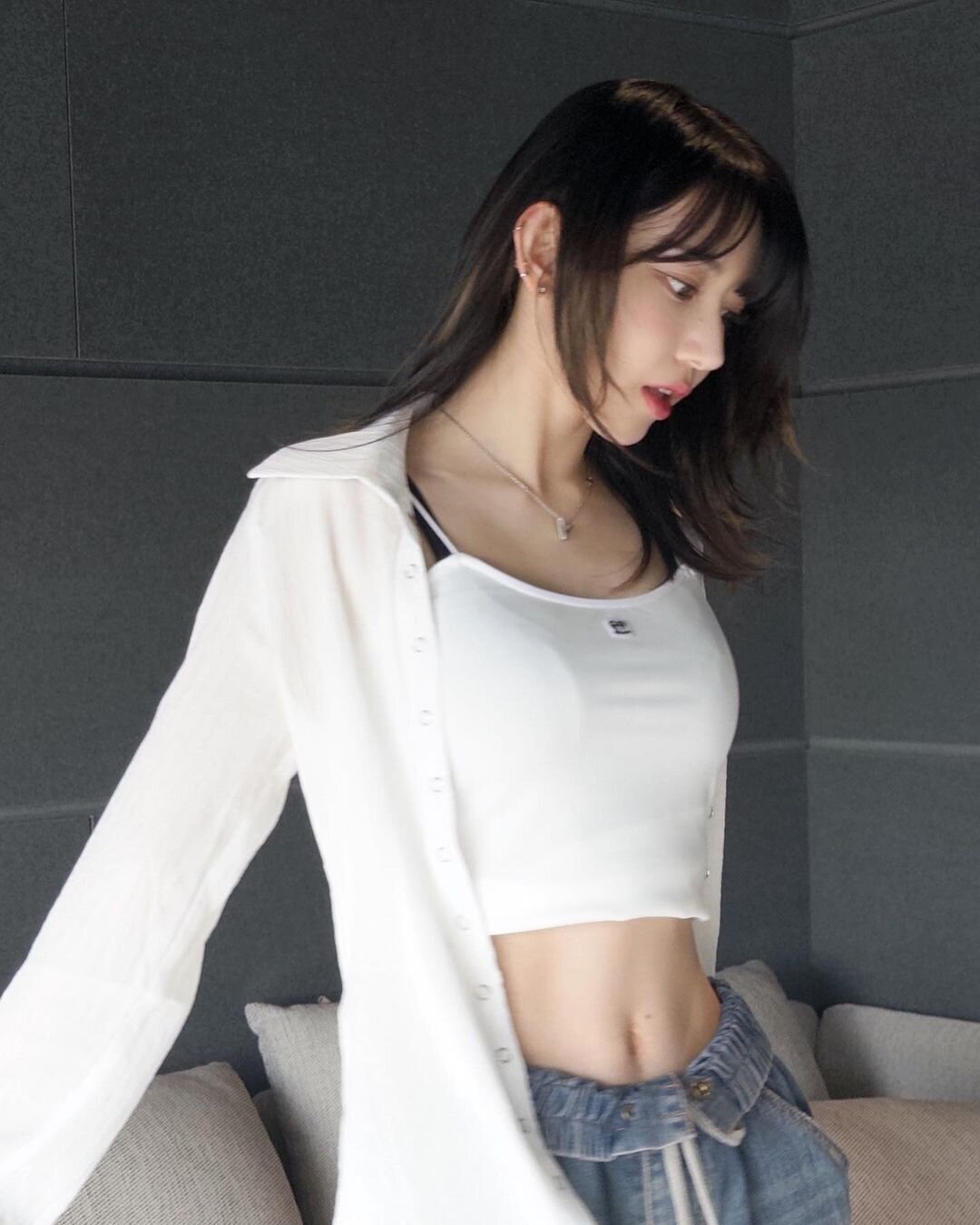 230606 - LE SSERAFIM Sakura Instagram Update | kpopping