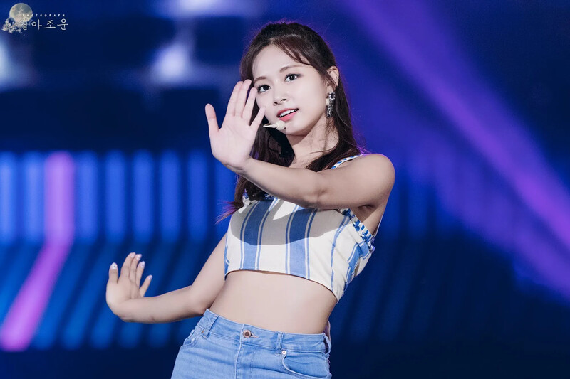 Tzuyu1299.jpg