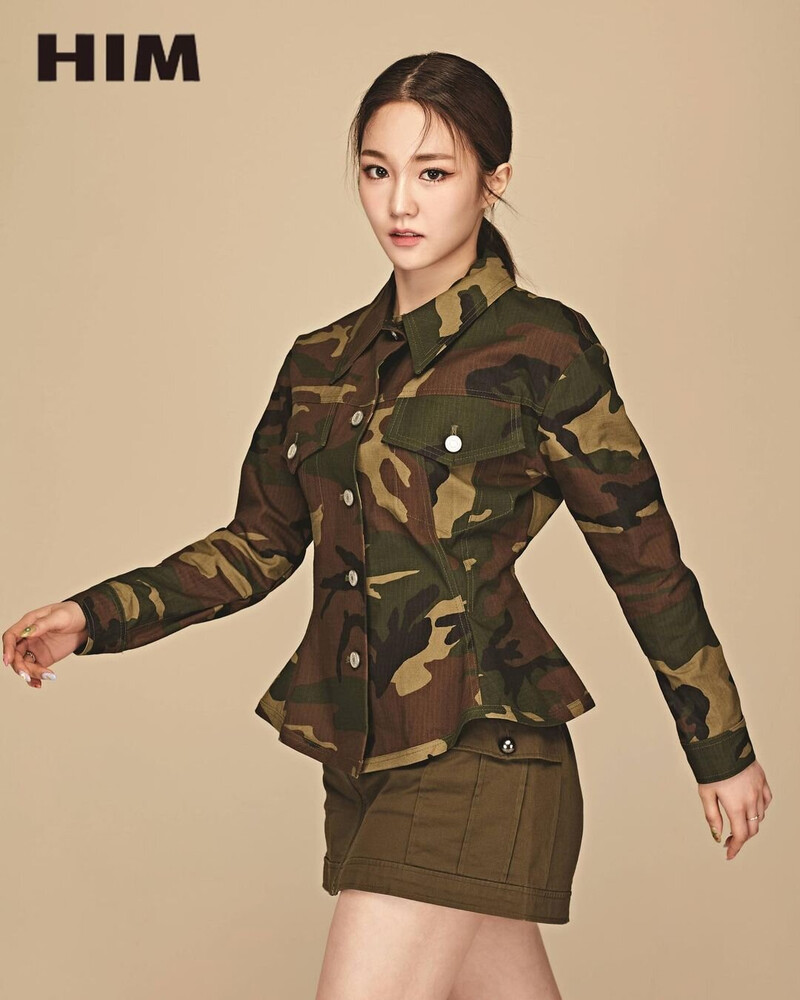 WOO!AH! Nana for HIM magazine February Issue documents 10