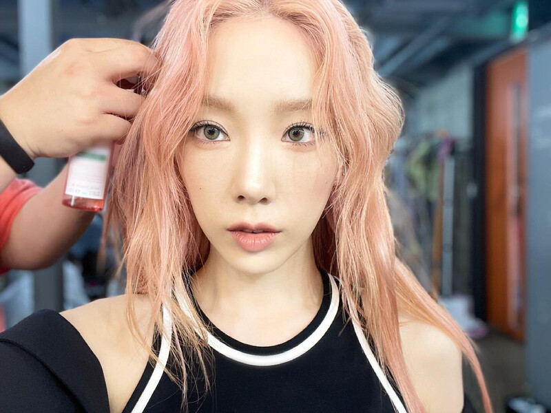 210622 Taeyeon Instagram Update documents 3