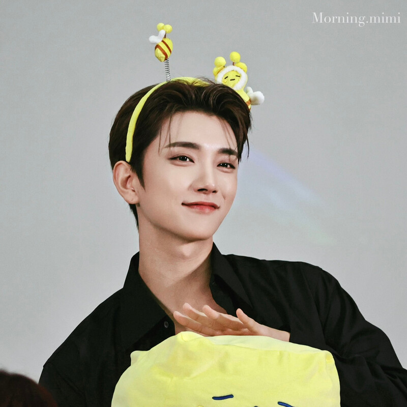 240511 SEVENTEEN Joshua - BEATROAD Fansign Event documents 7