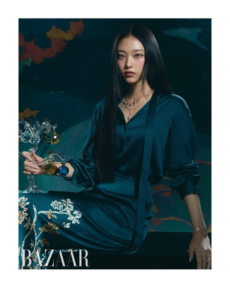 NewJeans Haerin x Dior Joaillerie ‘Étoile des Vents’ Collection for Harper’s Bazaar Korea May 2024 Issue documents 5