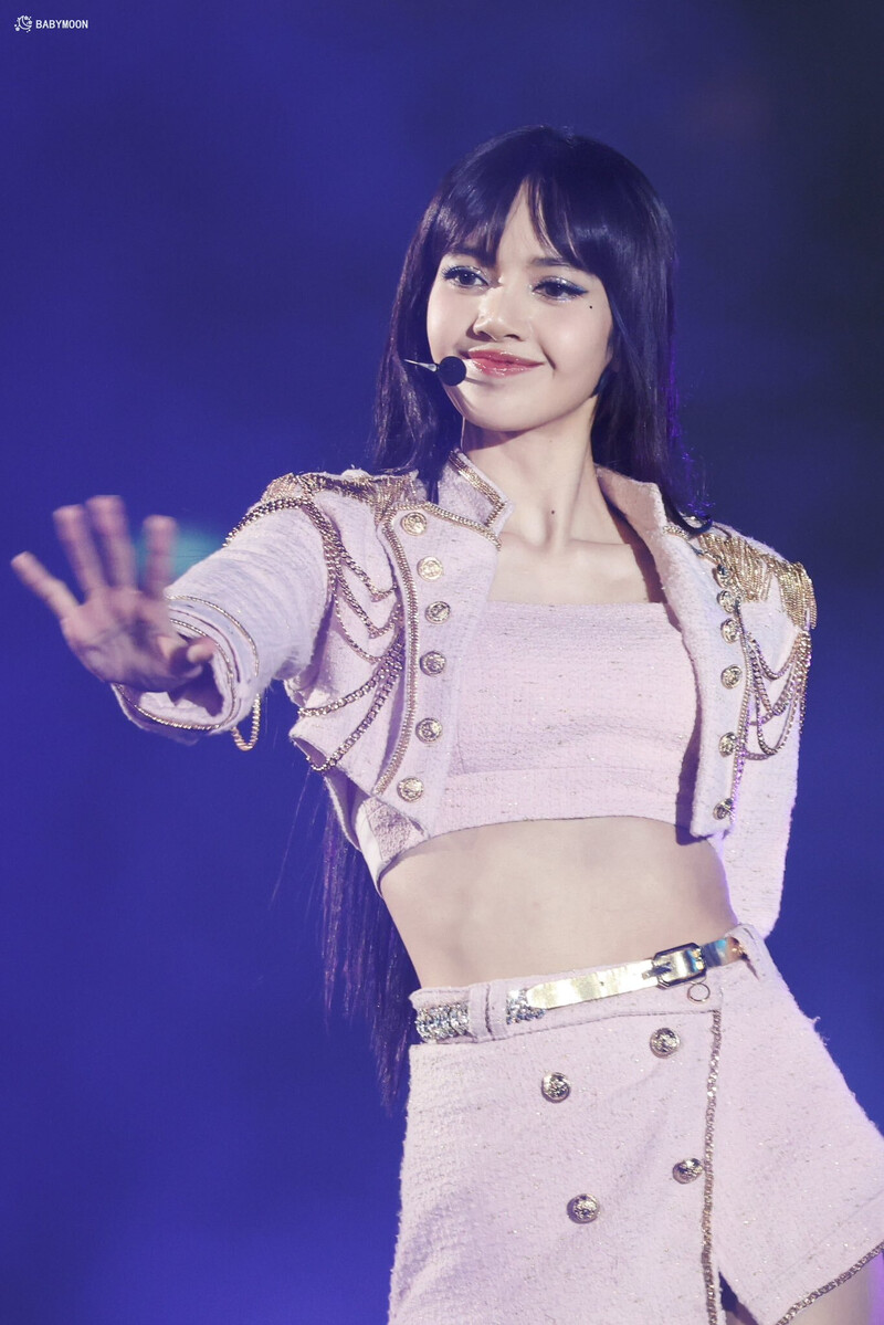 230319 BLACKPINK Lisa - 'BORN PINK' Concert in Kaohsiung Day 2 documents 1