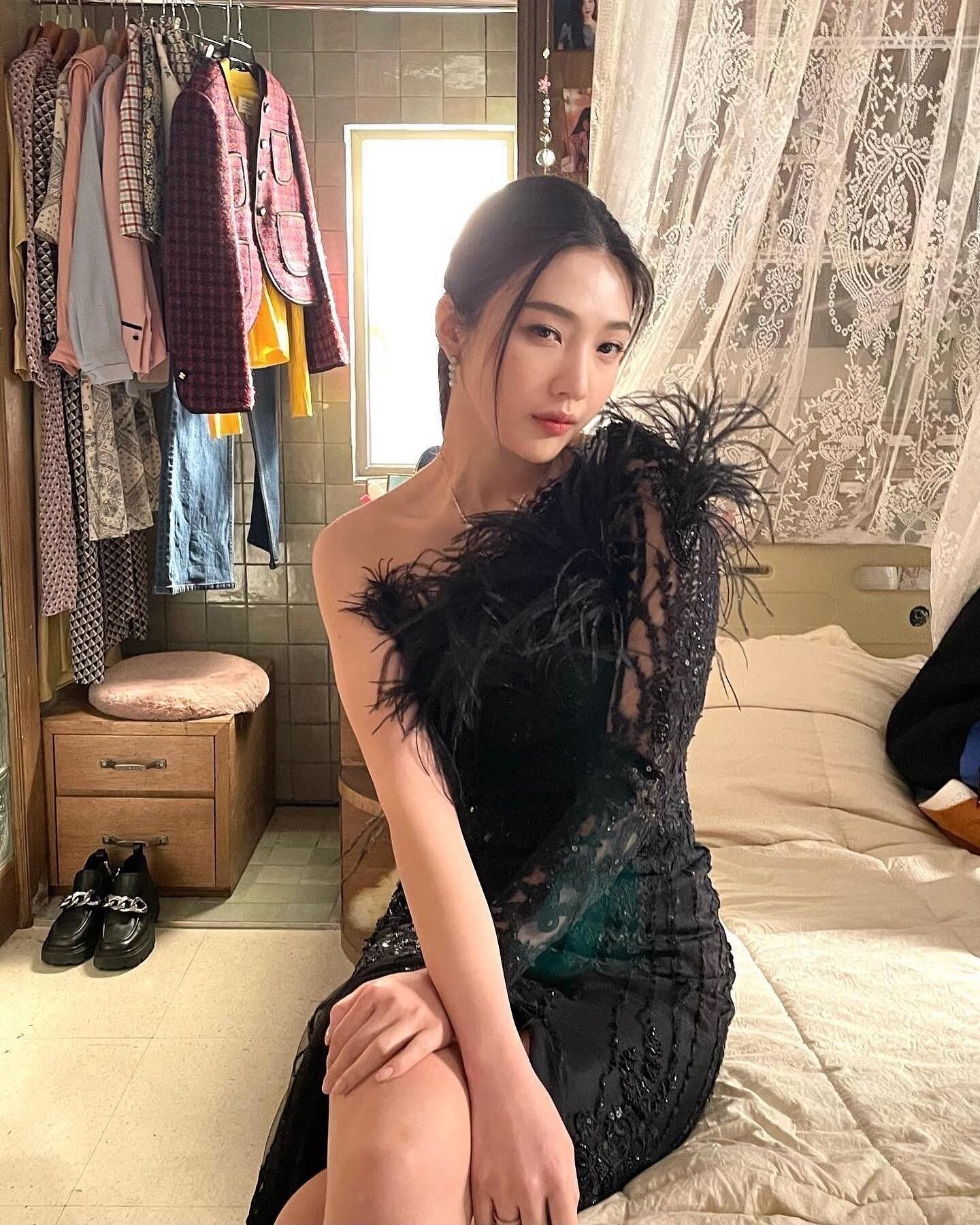 220116 Red Velvet Joy Instagram Update | kpopping