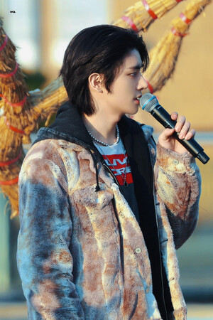 241129 JAKE AT MUSIC BANK MINI FANMEET