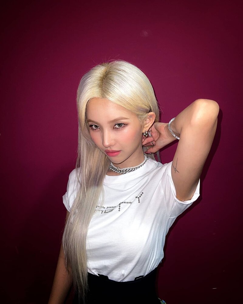 210710 (G)I-DLE Soyeon Instagram Update documents 2
