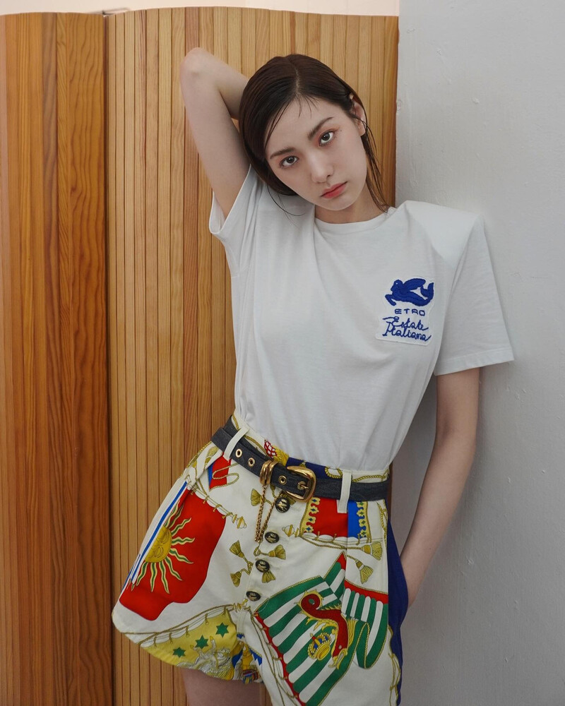 210525 Nana Instagram Update - WKorea Photoshoot Behind documents 11