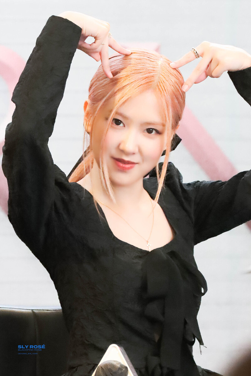 220925 BLACKPINK Rosé - Fansign Event documents 7