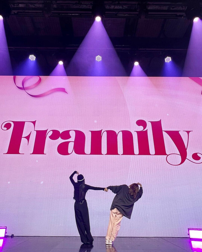 221008 Apink CHOBOM sns update - 2022 Apink CHOBOM Fanmeeting "Framily" in Seoul documents 5