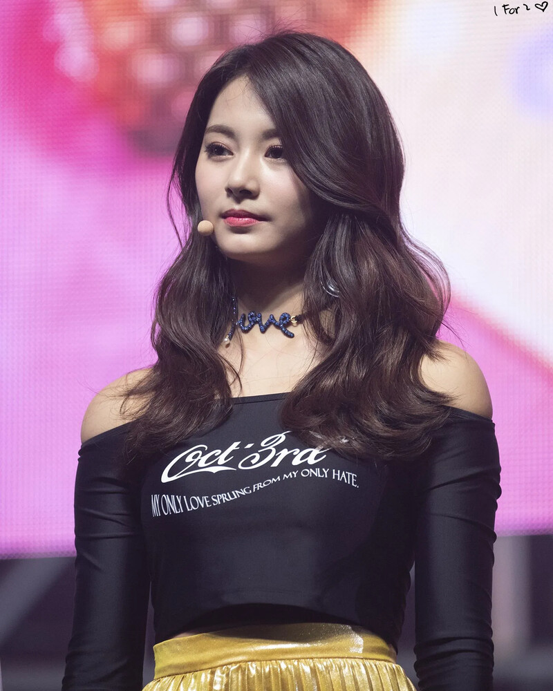 Tzuyu1096.jpg