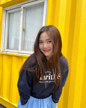 230610 OH MY GIRL Hyojung Instagram Update