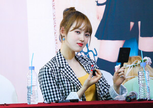 190622 Weki Meki Sei at 'LOCK END LOL' Busan Fansign