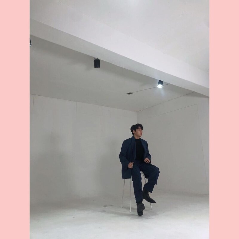 201931 Taeyoung Instagram Update (SEVEN O'CLOCK) documents 3