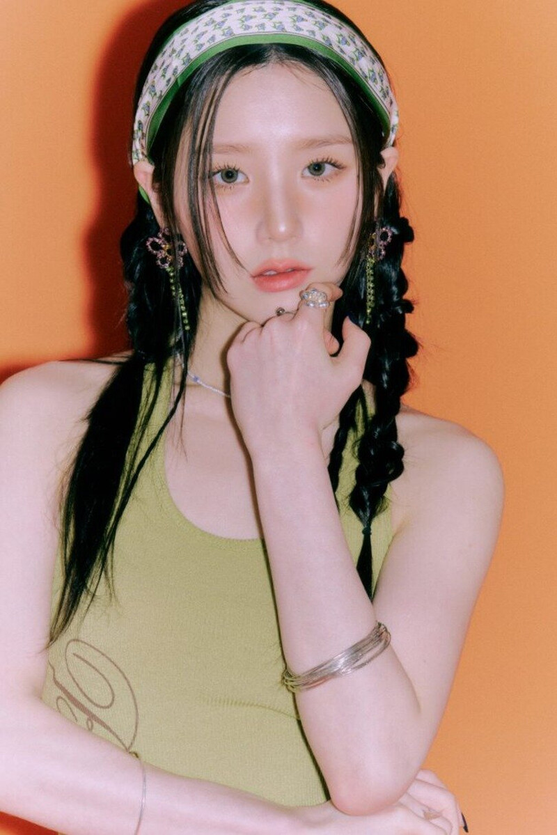 ARTMS's Heejin for VANITY TEEN October 2023 Issue documents 9